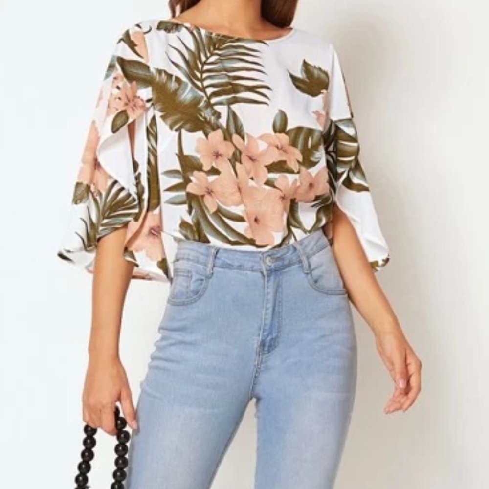 White Tropical Top with Split Sleeves in XS, M, L - Picture 3 of 3